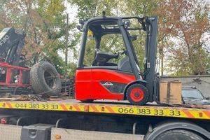 Успішна передача техники: електричний навантажувач Linde E14-02 залишається працювати в Києві!