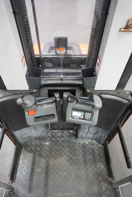 Комплектовщик заказов BT OME120HW