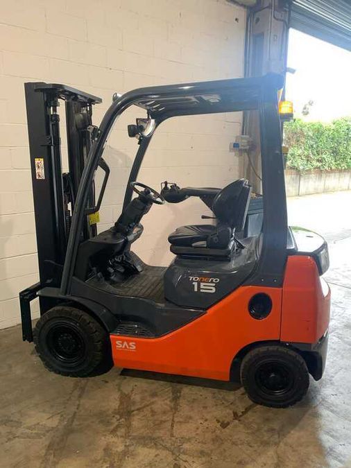 Дизельний навантажувач TOYOTA 02-8FDF15