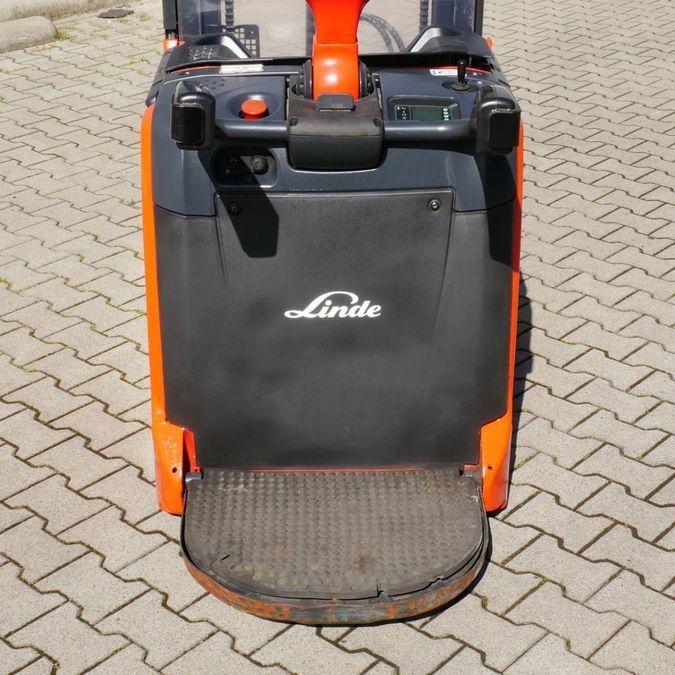 Електричний штабелер LINDE L06AC з відкидною платформою оператора