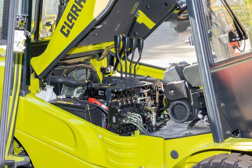 Дизельний навантажувач CLARK GTS 25 (НОВИЙ)