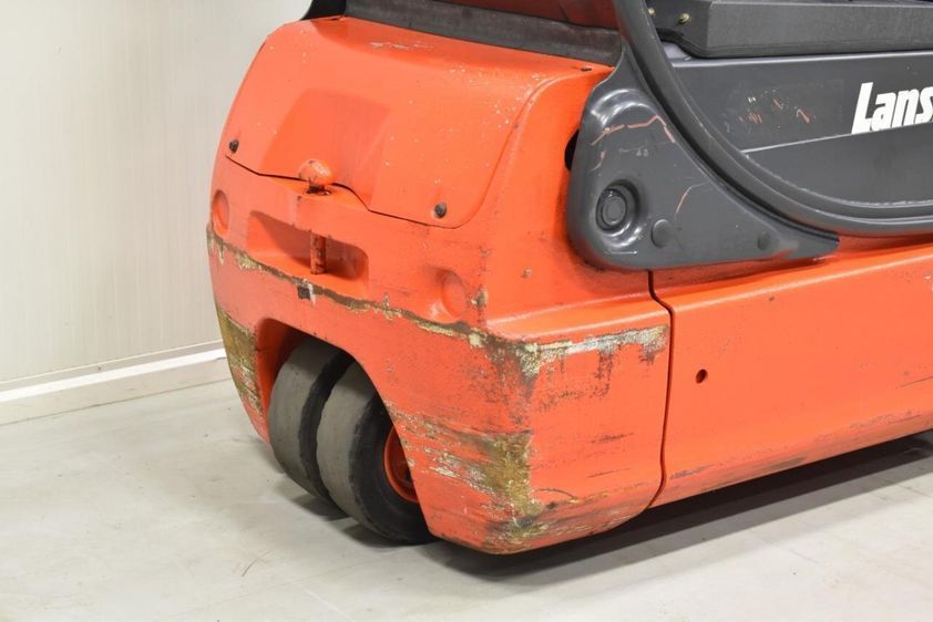 Электрический погрузчик LINDE E 16 C-02 трехопорный