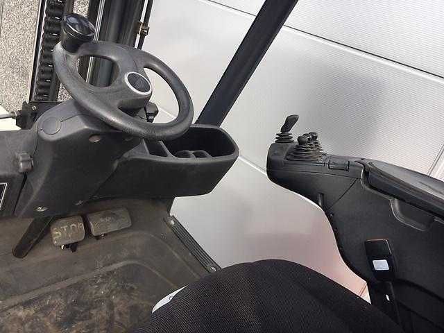 Газовый погрузчик LINDE H16T-01