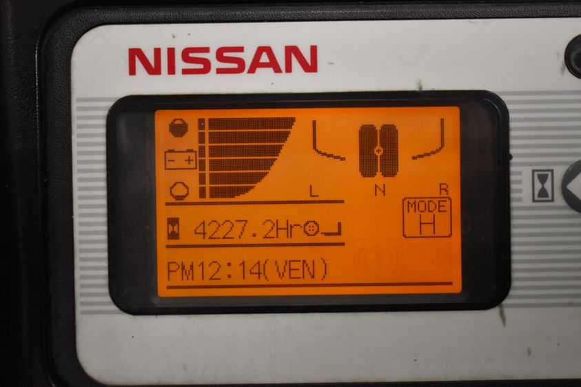 Электрический погрузчик NISSAN G1N1L18Q трехопорный