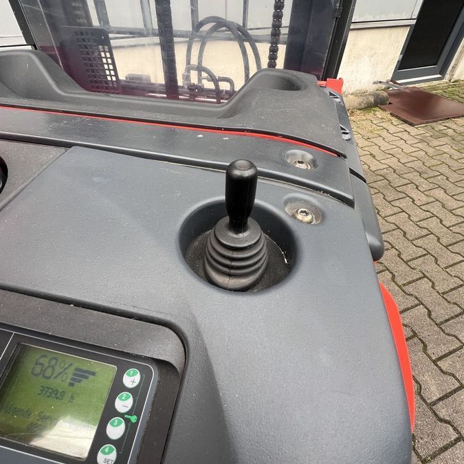 Электрический штабелер LINDE L06AC-AP