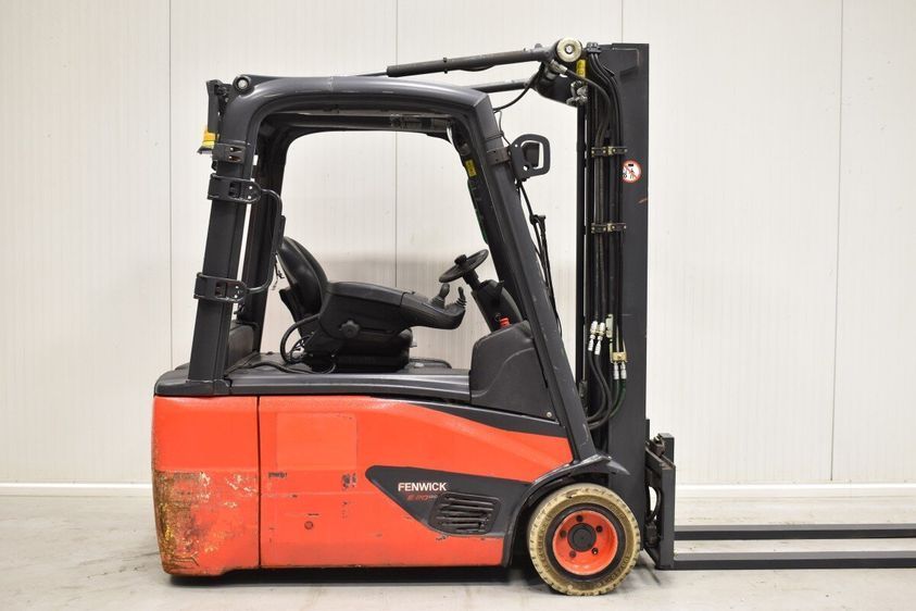 Электрический погрузчик LINDE E 20 L-02 трехопорный
