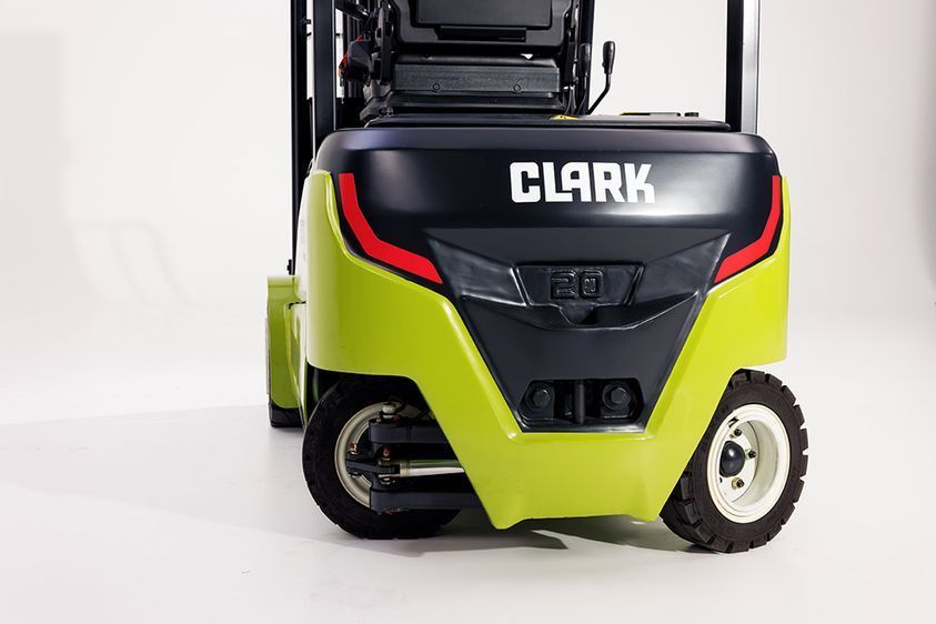 Электрический погрузчик CLARK SE16-20