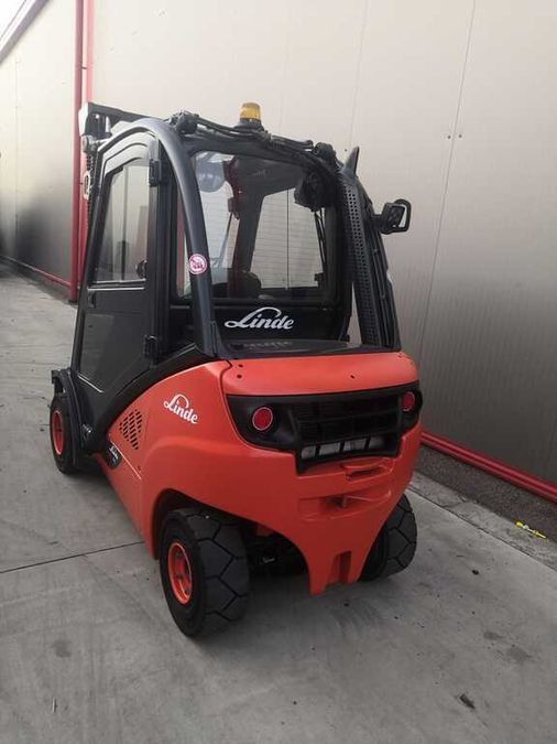 Дизельний навантажувач LINDE H20D-02 392