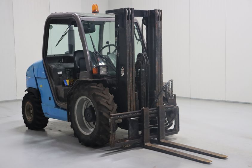 Дизельний навантажувач підвищеної прохідності Manitou MH25-4T