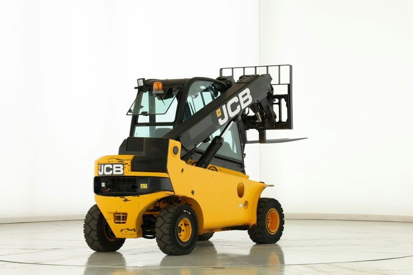 Телескопічний навантажувач JCB TLT35D