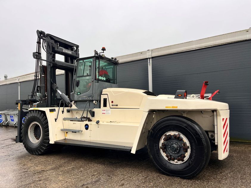 _Дизельный погрузчик KALMAR DCG330-12LB (33 тонн)