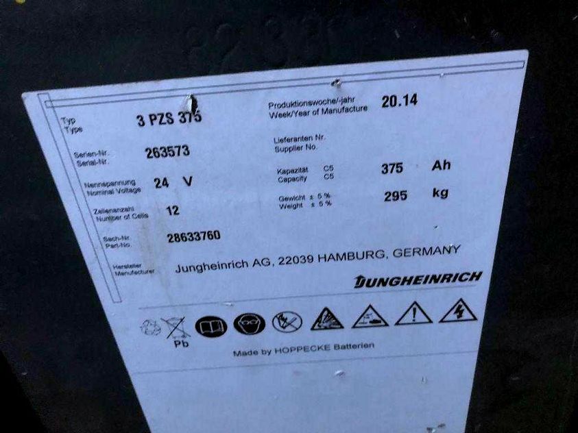 Электрический штабелер JUNGHEINRICH ERD220 с платформой оператора