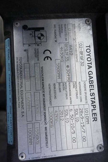 Газовый погрузчик TOYOTA 02-8FGF30