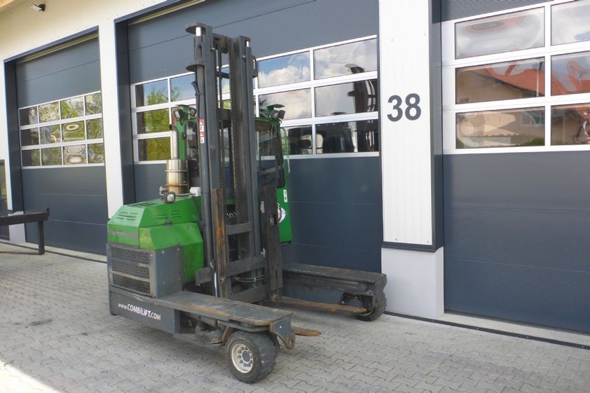 Боковой погрузчик Combilift C4000 (сайдлоадер)