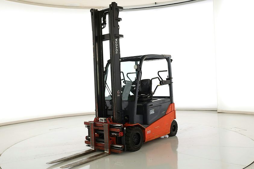 Електричний навантажувач TOYOTA Toyota 8-FBMT-35