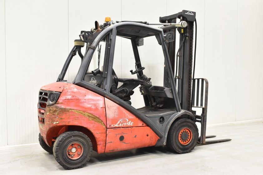 Дизельный погрузчик LINDE H 30 D