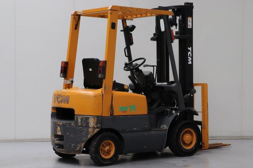Дизельный погрузчик TCM FHD15Z8