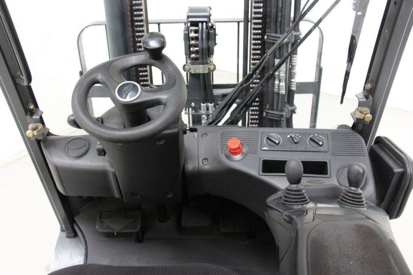 Електричний навантажувач LINDE E20