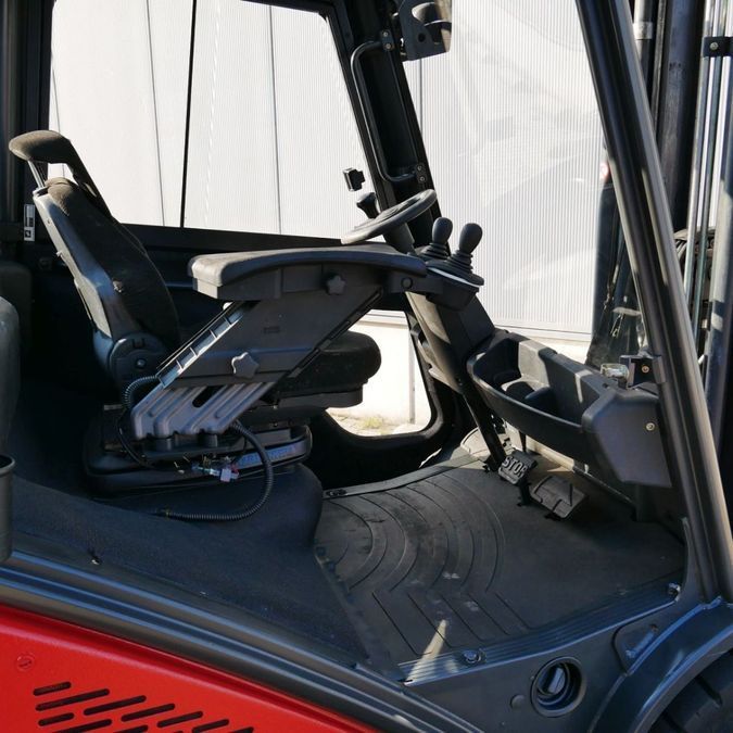 Дизельний навантажувач LINDE H35D (393-01)