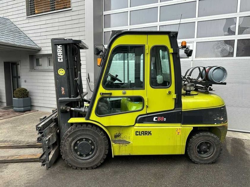 Газовый погрузчик Clark C50SL с позиционером вил (длина вил 1800 мм)