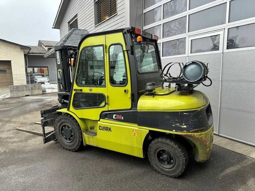 Газовый погрузчик Clark C50SL с позиционером вил (длина вил 1800 мм)