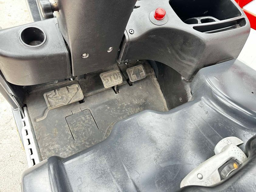 Электрический погрузчик LINDE E16-02