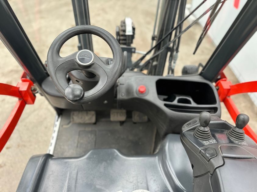 Электрический погрузчик LINDE E16-02