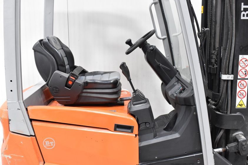 Электрический погрузчик BT C3E 150 трехопорный