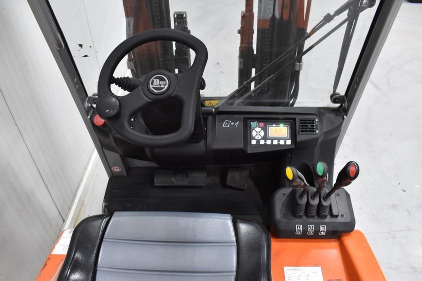 Электрический погрузчик BT C3E 150 трехопорный