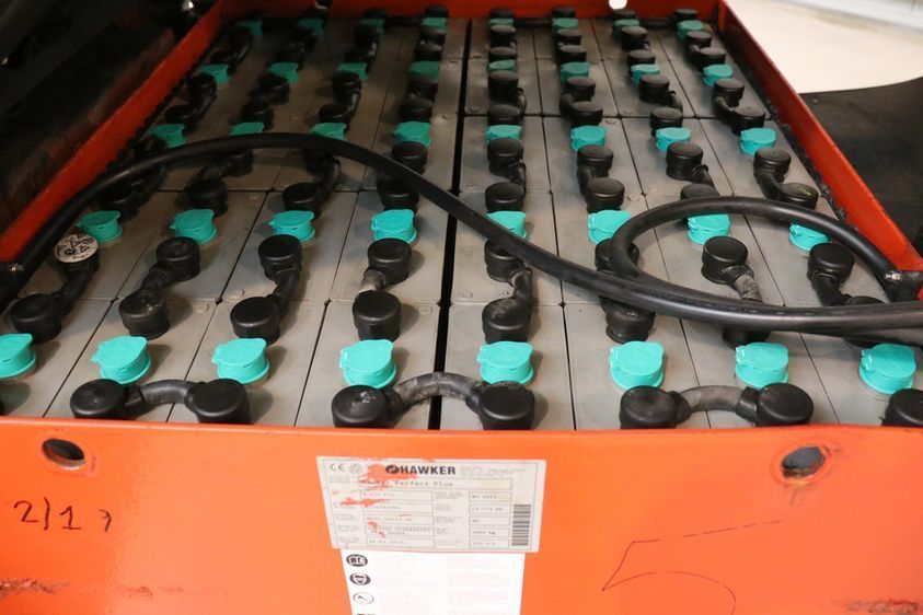 Электрический погрузчик LINDE E45H-01 600
