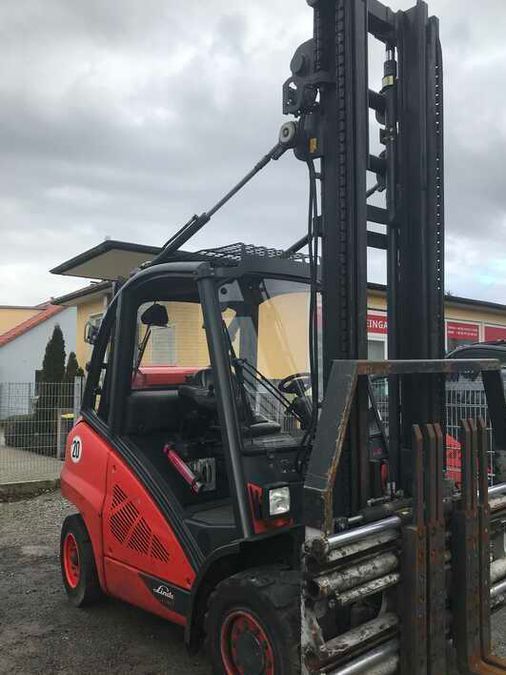 Газовий навантажувач LINDE H 40 T - 02