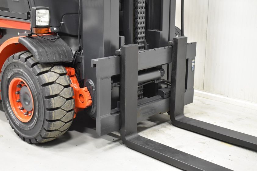 Дизельний навантажувач LINDE H 60 D-02
