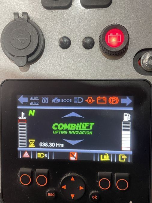 Дизельний бічнийнавантажувач COMBILIFT C5000FSL (Для роботи з довгомірним, негабаритним вантажем)