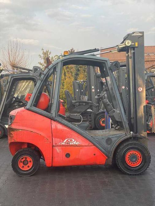 Газовий навантажувач LINDE H30T 393 серія