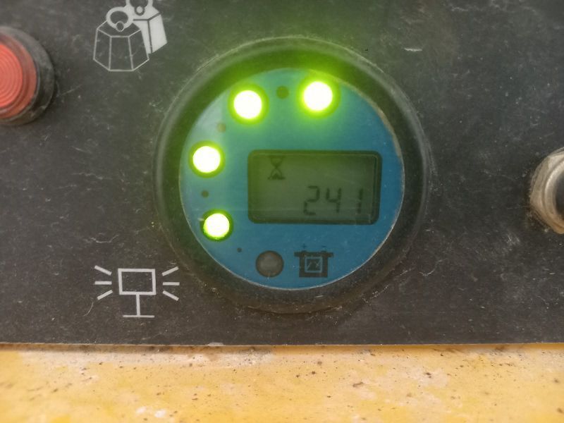 Ножичний підйомник HAULOTTE COMPACT 10 (робоча платформа)