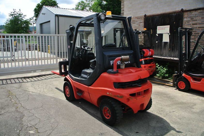 Дизельний навантажувач LINDE H25D-03 351