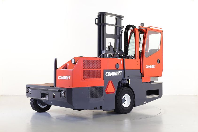 Боковой 4-х ходовый погрузчик COMBILIFT C500SR (сайдлоадер)