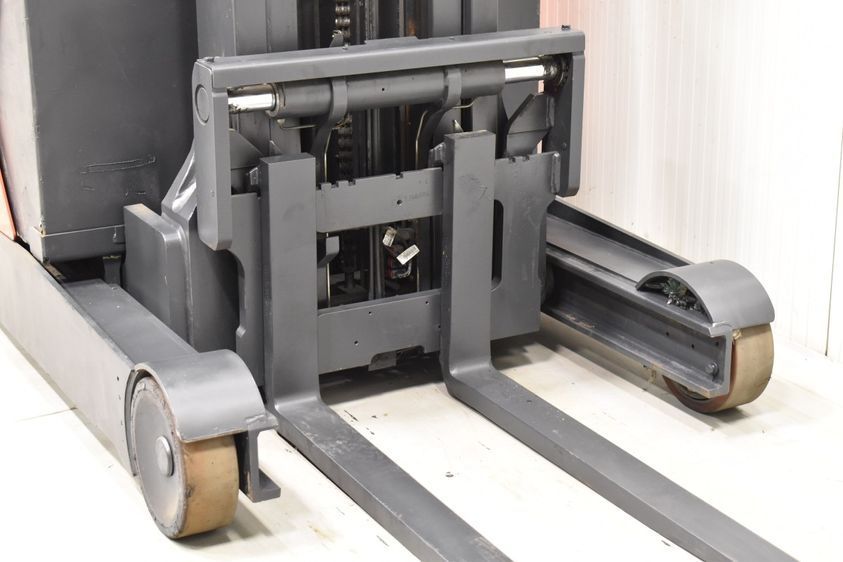 Річтрак LINDE R 16 HD
