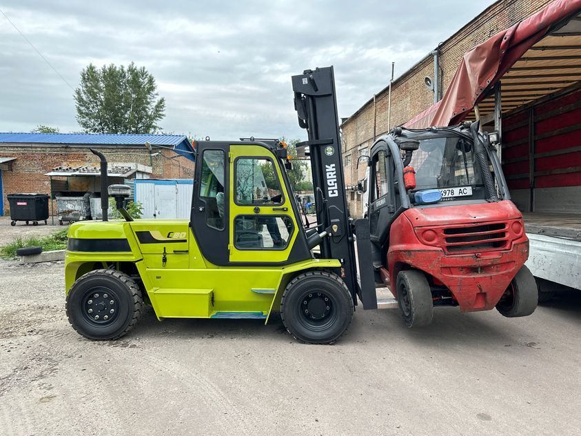 Газовый погрузчик CLARK C60D / 70D / 75L / 80L
