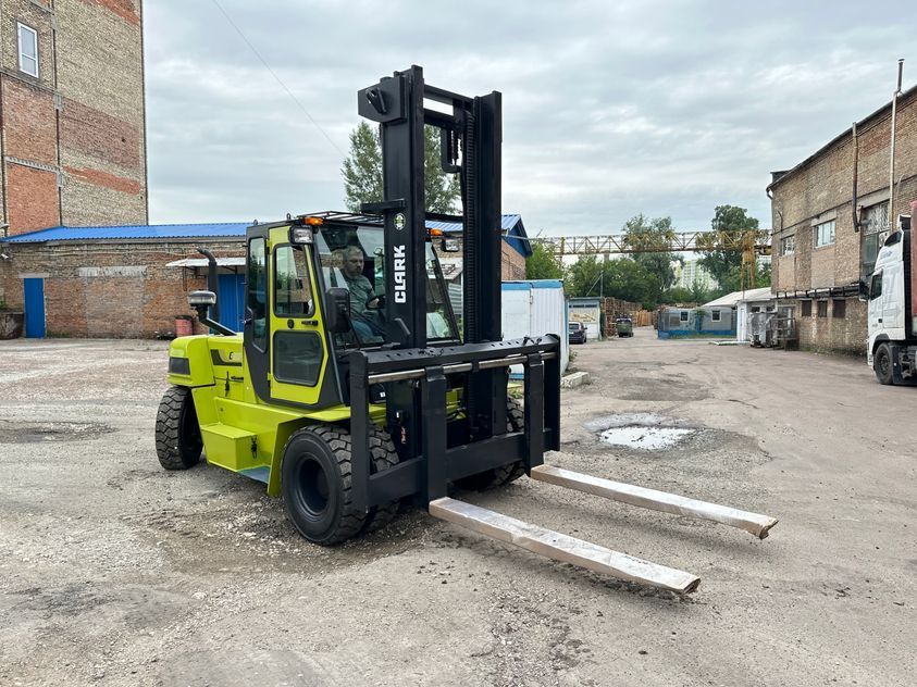 Газовый погрузчик CLARK C60D / 70D / 75L / 80L