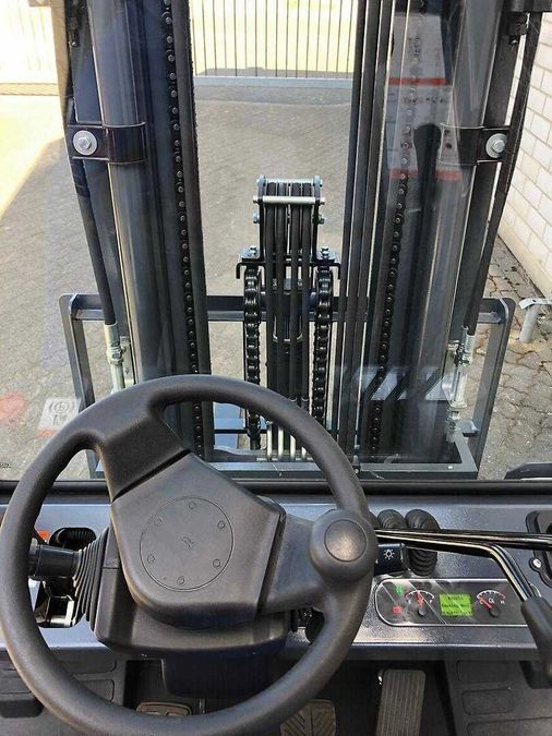 Дизельный погрузчик GOODSENSE FD25