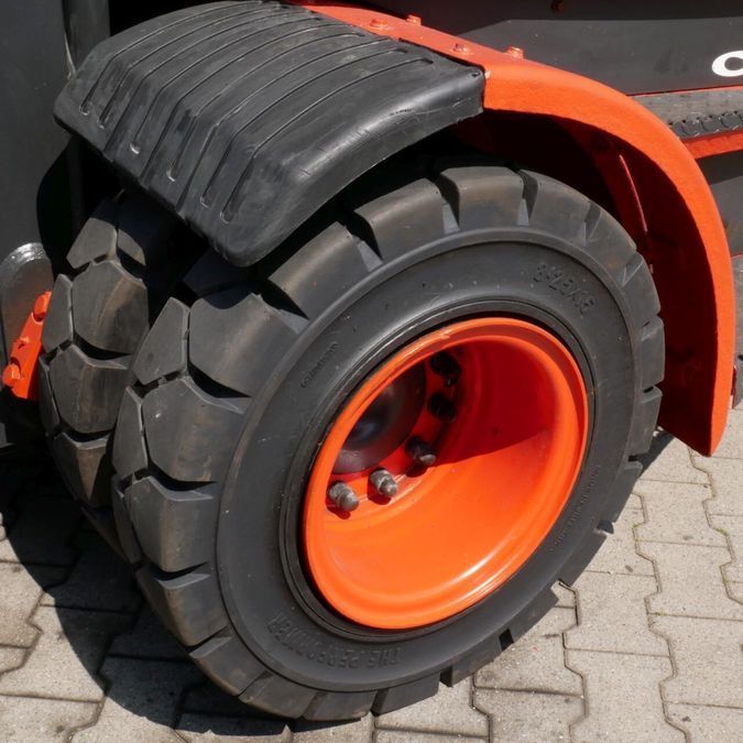 Дизельний навантажувач LINDE H60D (396)