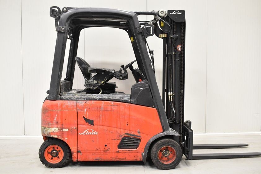Електричний навантажувач LINDE E 20 PH-01