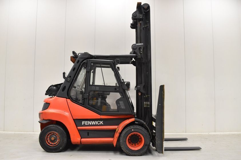 Газовый погрузчик LINDE H70T-02