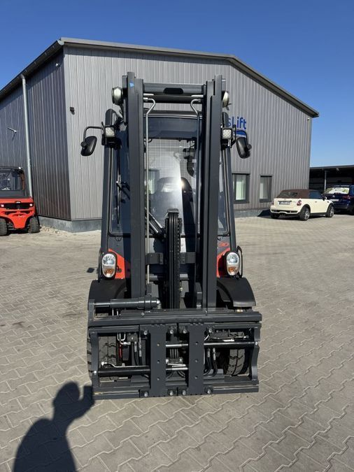 Дизельний навантажувач LINDE H30D-02