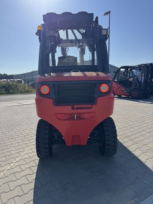 Дизельний навантажувач LINDE H30D-02