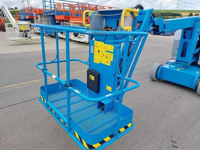 Узкий электрический коленчатый подъемник GENIE Z-34/22N (Состояние НОВОГО)