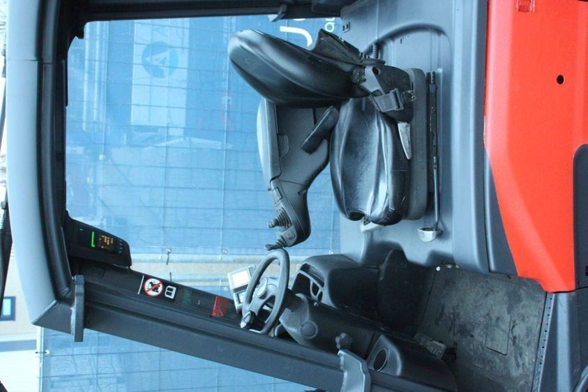 Электрический погрузчик LINDE E16-02 дравй-ин (DRIVE-IN)