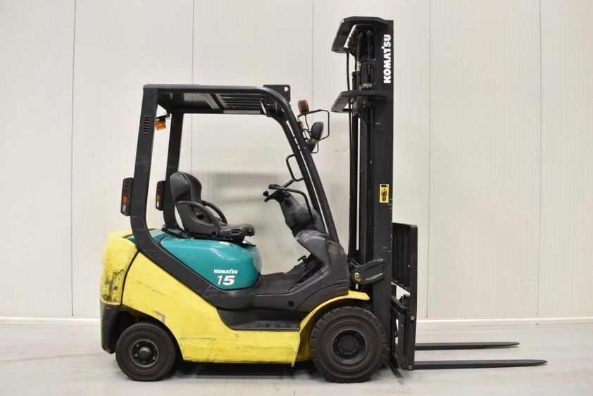 Дизельный погрузчик KOMATSU FD 15 T-20R