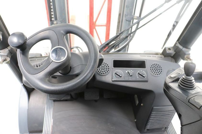 Дизельный погрузчик LINDE H30D-02